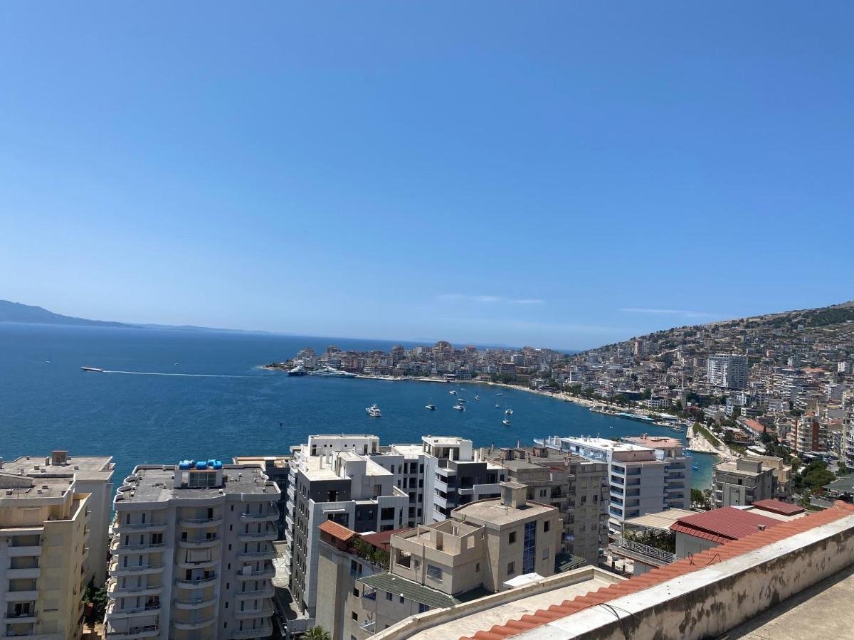Blue Breeze Attic Apartamento Sarandë